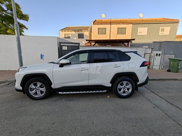 טויוטה RAV4