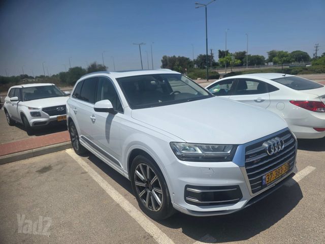 אאודי Q7