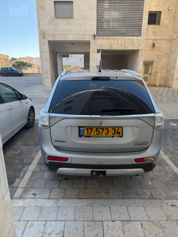 מיצובישי אאוטלנדר