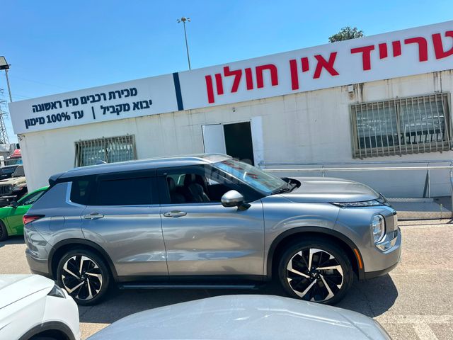 מיצובישי אאוטלנדר