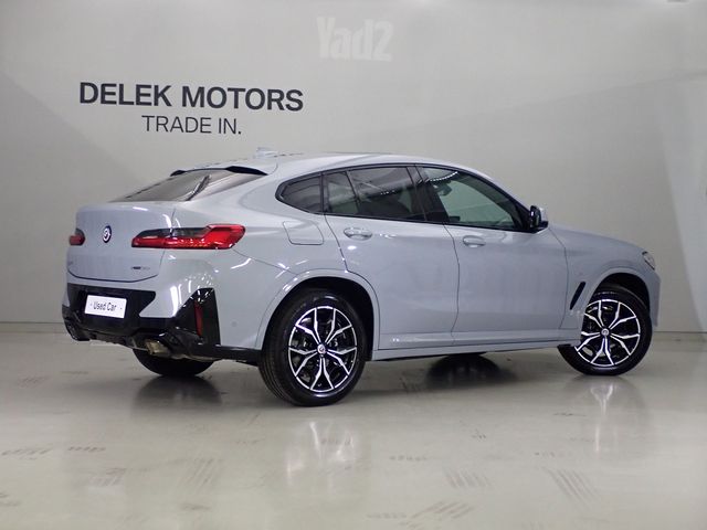 ב מ וו X4