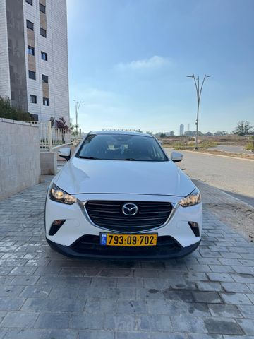מודעת רכב מאזדה CX-3