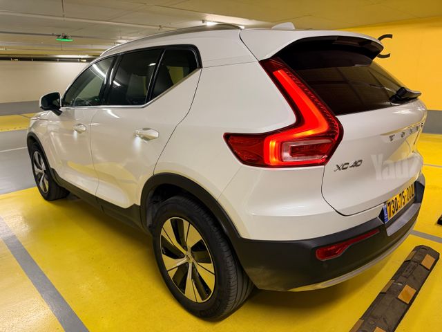 וולוו XC40