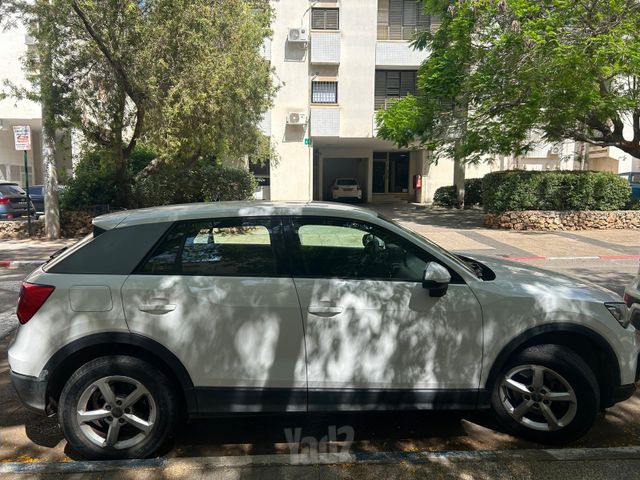 אאודי Q2