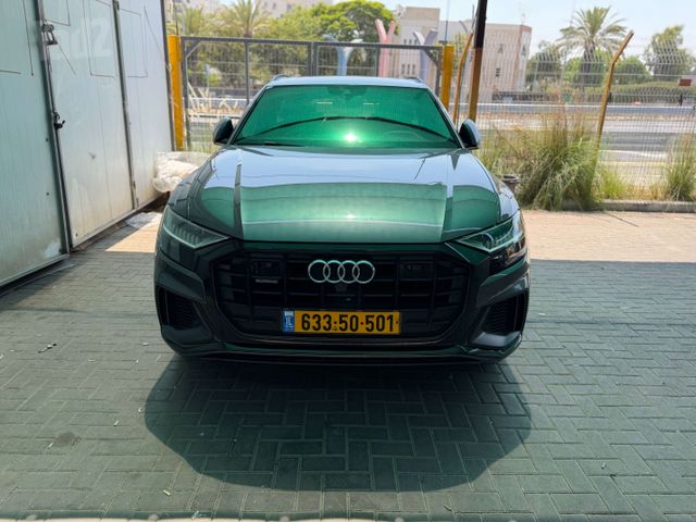 מודעת רכב אאודי Q8 2