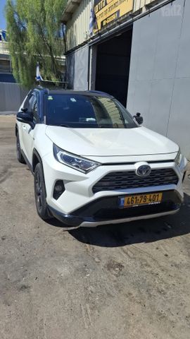 טויוטה RAV4