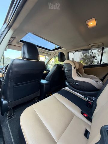 טויוטה RAV4
