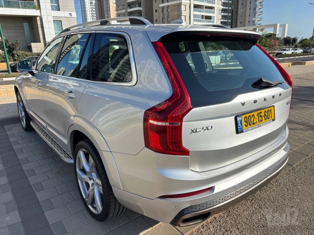 וולוו XC90