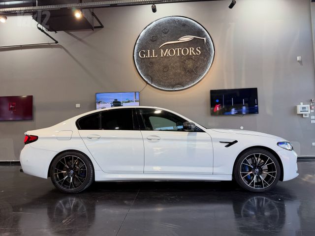 ב מ וו M5