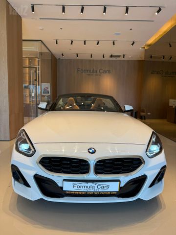 ב מ וו Z4