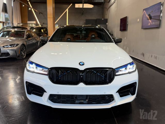 ב מ וו M5