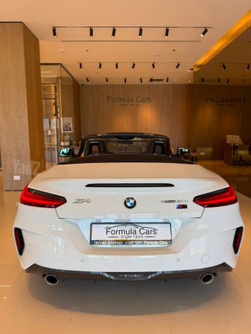 ב מ וו Z4