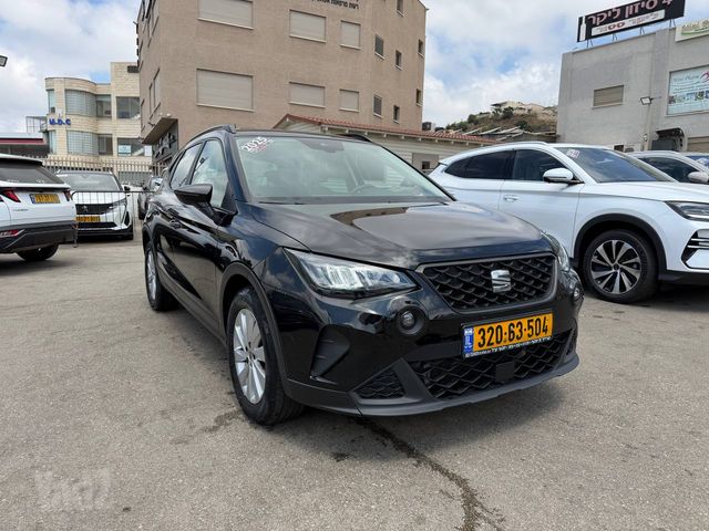 סיאט ארונה