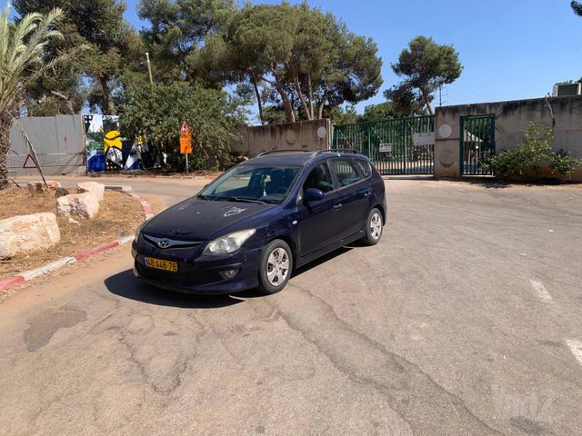 יונדאי i30