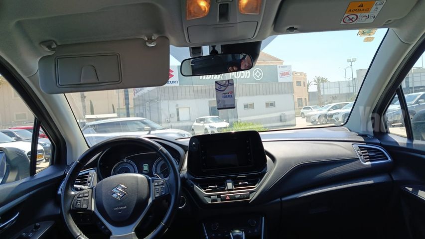 סוזוקי S-Cross