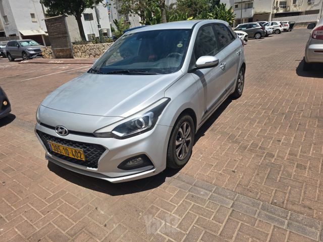 יונדאי i20