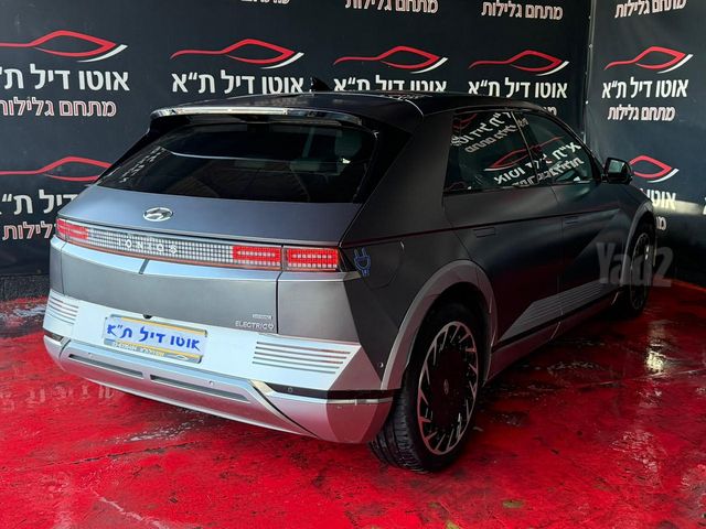 יונדאי איוניק 5