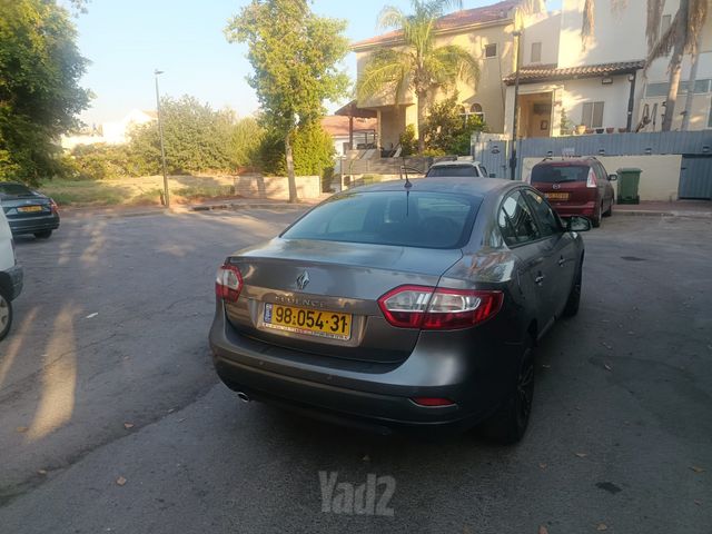 רנו פלואנס