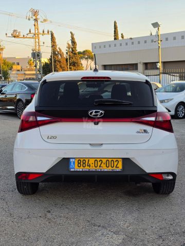 יונדאי i20
