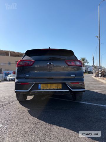 קיה נירו