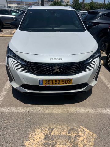 פיג'ו 3008