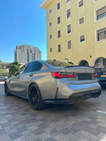ב מ וו M3