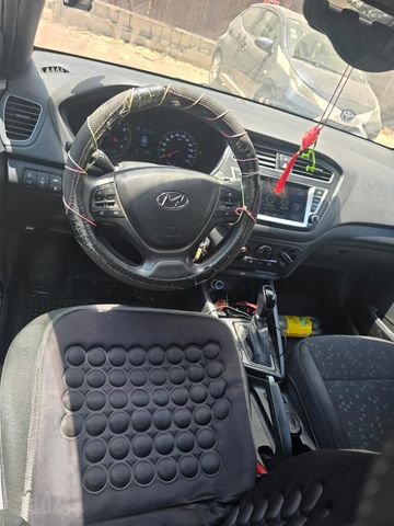 יונדאי i20