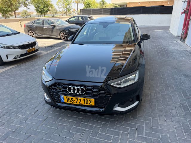 אאודי A4