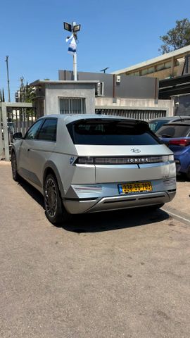 יונדאי איוניק 5