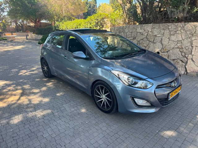 יונדאי i30