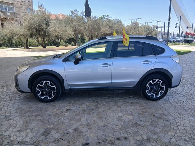סובארו XV