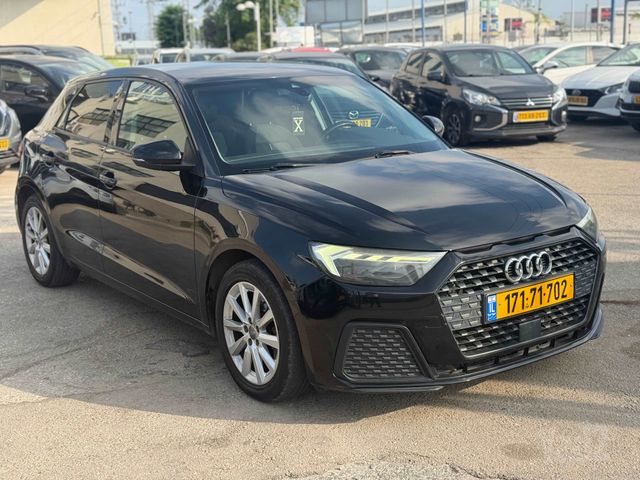 אאודי A1