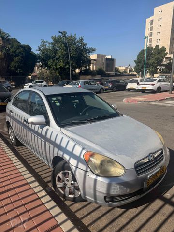יונדאי אקסנט i25