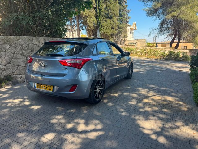 יונדאי i30
