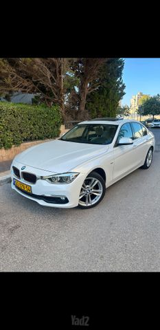 מודעת רכב ב מ וו סדרה 3