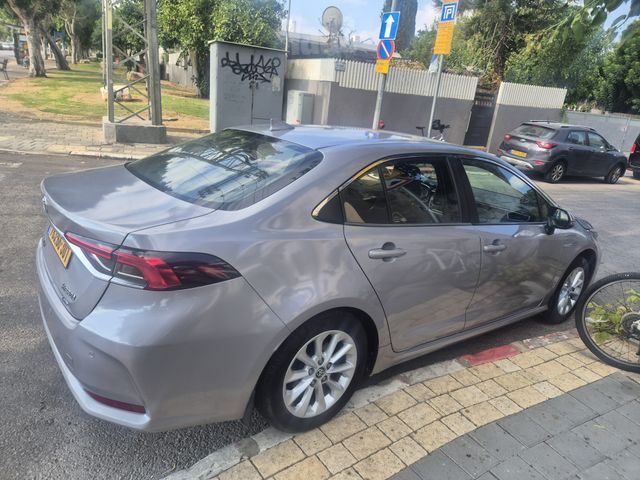 טויוטה קורולה
