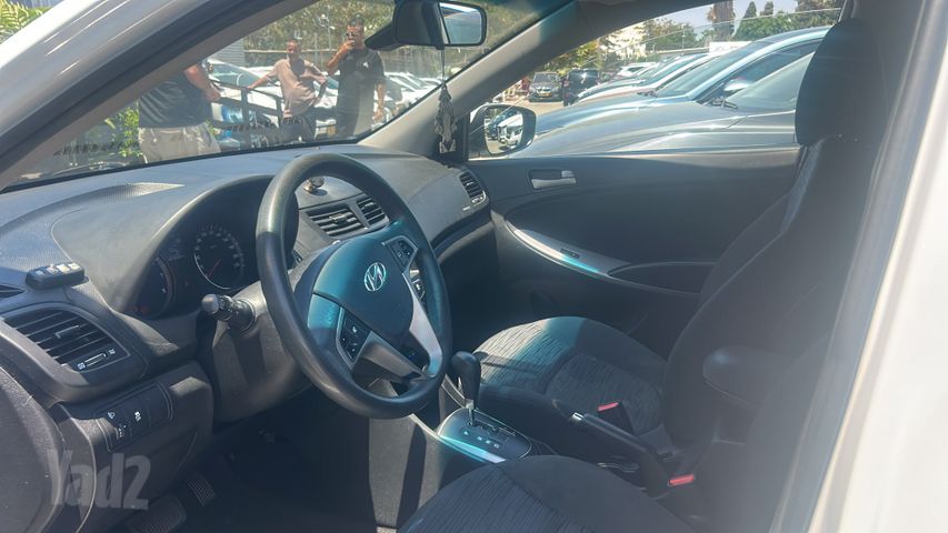 יונדאי אקסנט i25