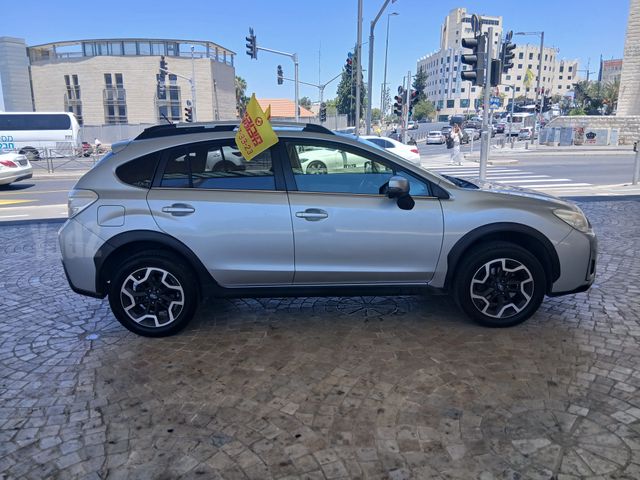 סובארו XV