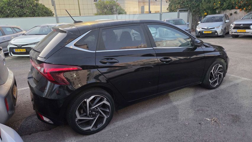 יונדאי i20