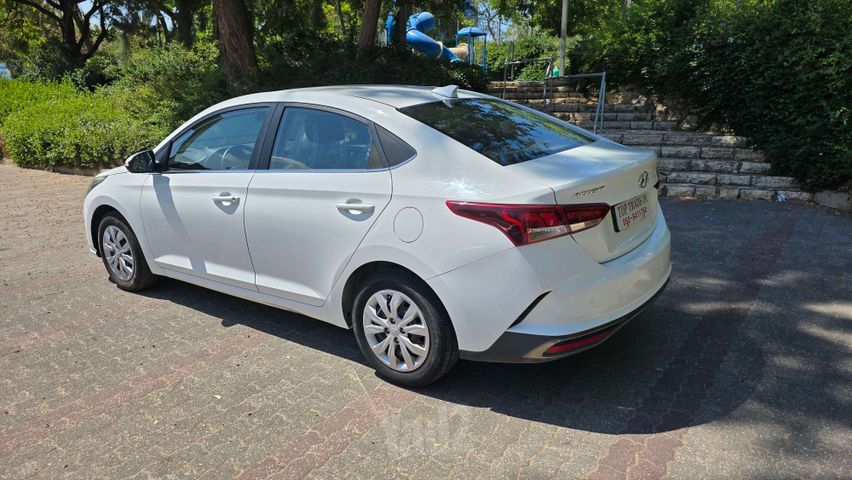 יונדאי אקסנט i25