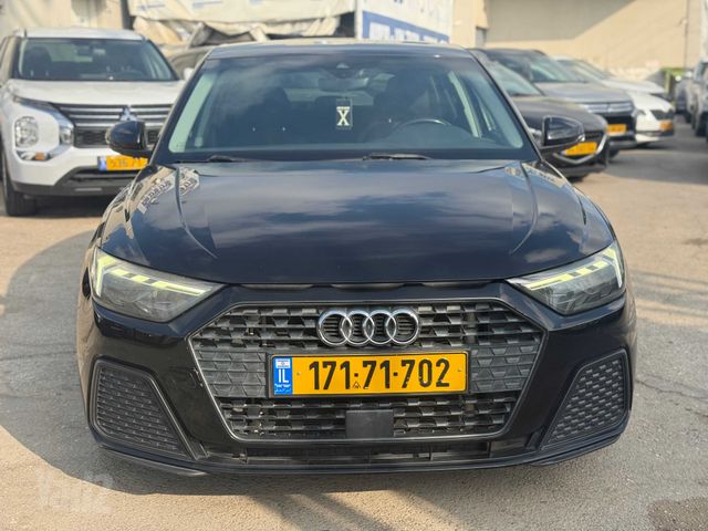 אאודי A1