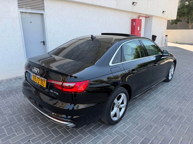 אאודי A4