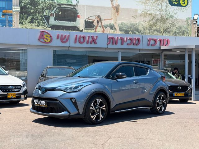 מודעת רכב טויוטה C-HR