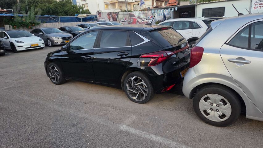יונדאי i20