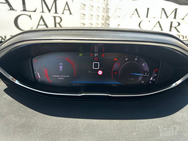 פיג'ו 3008