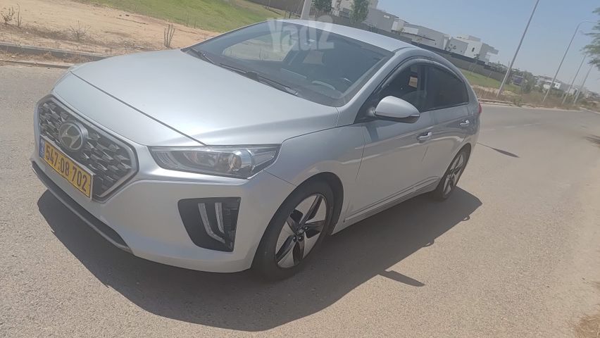 יונדאי איוניק