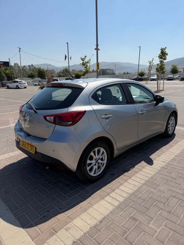 מאזדה 2