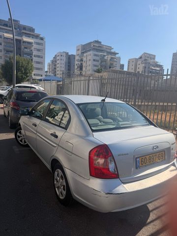יונדאי אקסנט i25