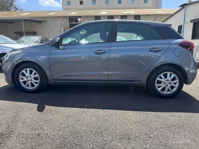 יונדאי i20