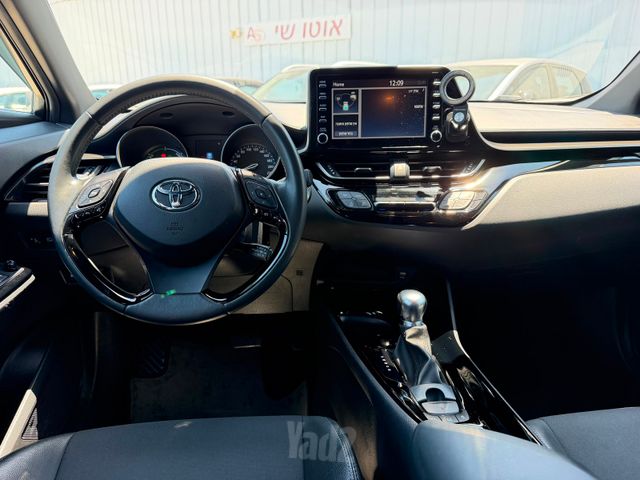 טויוטה C-HR